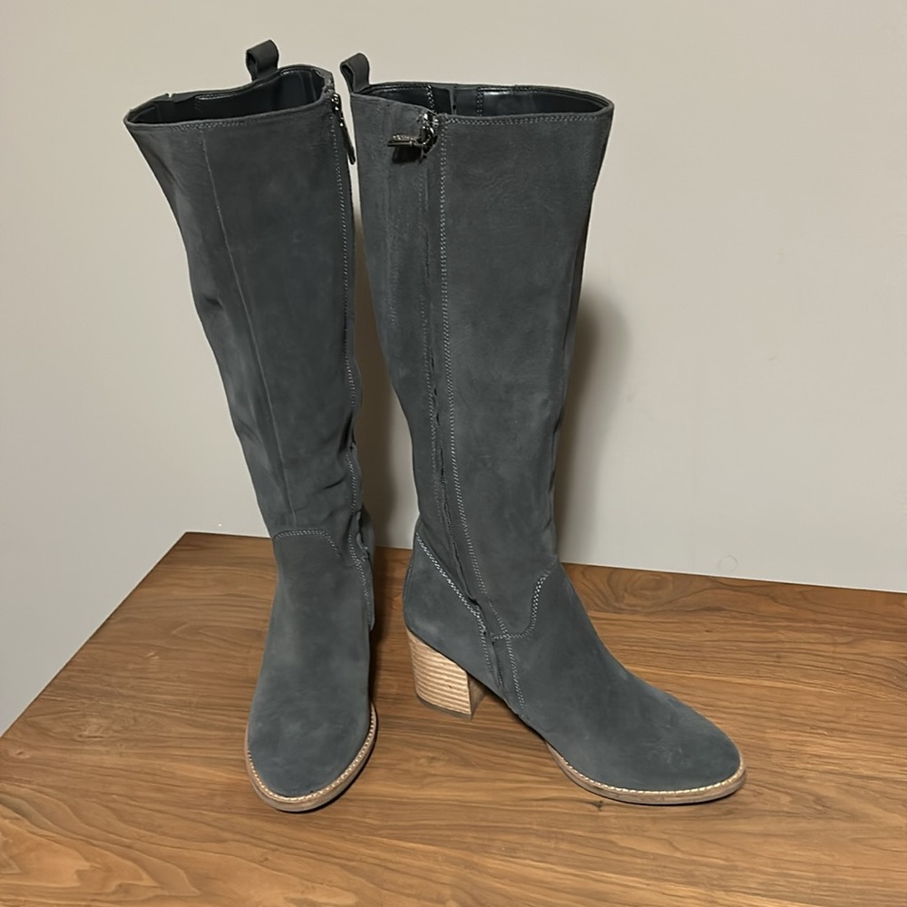 Blondo suede boots
